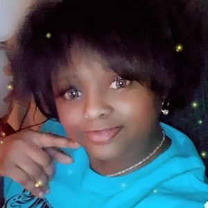 Meet your Posher, Latoya